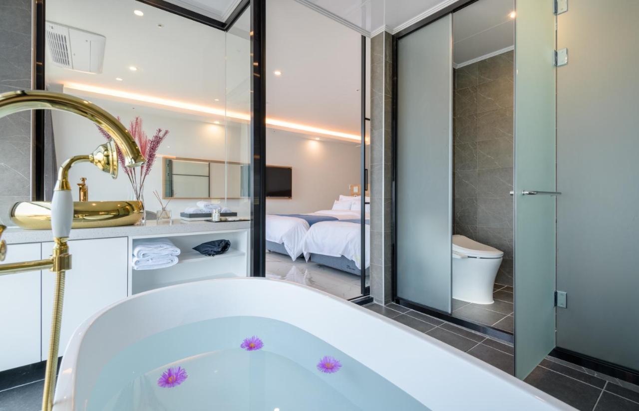 Hotel Mer Bleue Jeju by Eksteriør bilde